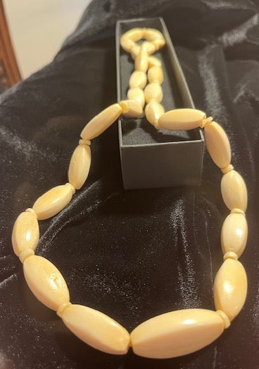 Victorian Necklace Antique Faux Ivory / bone Necklace