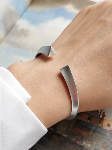 Tri Prism Frosted Bracelet