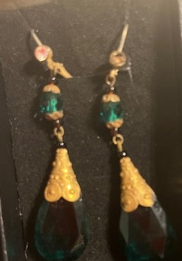 Art Deco green pear shaped Czech faceted drops